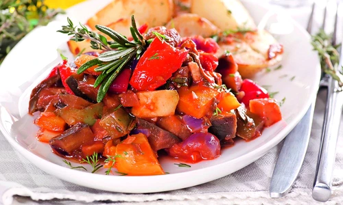 ghiveci de vara cu legume jpeg