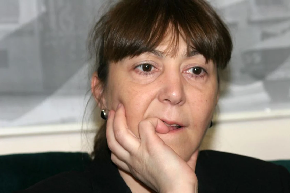 
    Monica Macovei  