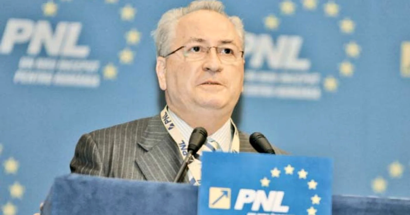 Senatorul PNL Puiu Haşotti a criticat   FOTO Mediafax