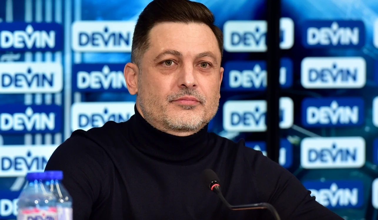 Mirel Rădoi are 44 de ani
