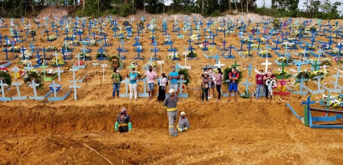 Cimitir victime covid Manaus Brazilia FOTO AFP