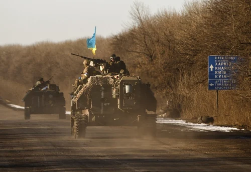 Soldaţii ucrainieni se retrag din Debalţevo Ucraina FOTO AP