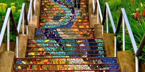 Scările de mozaic de pe 16th Avenue - Tiled Steps - San Francisco Foto boredpanda com credit