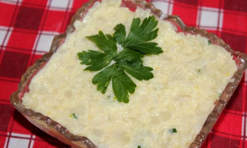 Salată de ciuperci cu maioneză şi castraveţi jpeg