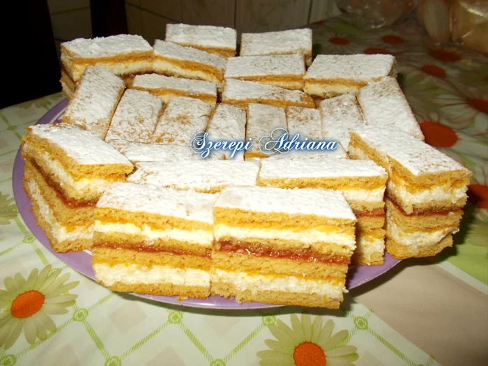 Prăjitură «Albiniţa»