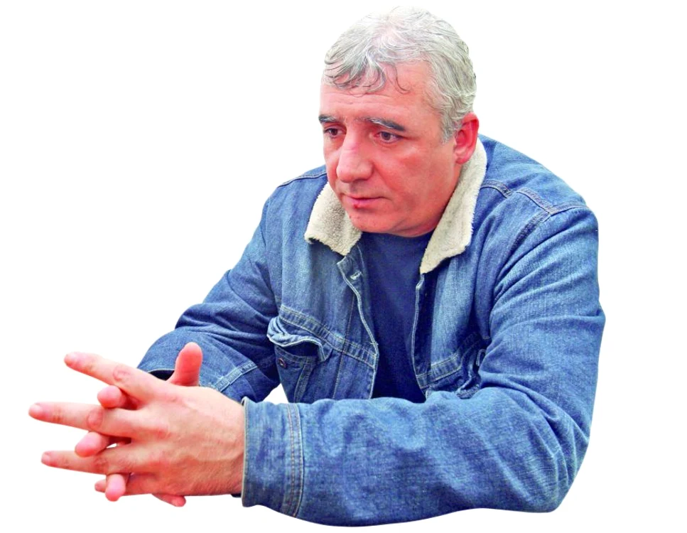 
    Valentin Dragolea  