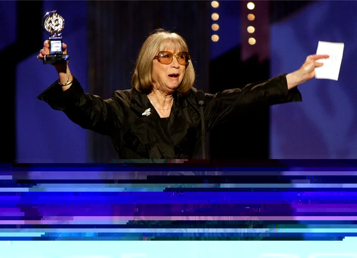Julie Harris a fost cunoscută pentru activitatea sa în teatru, dar a jucat şi în seriale TV FOTO Reuters