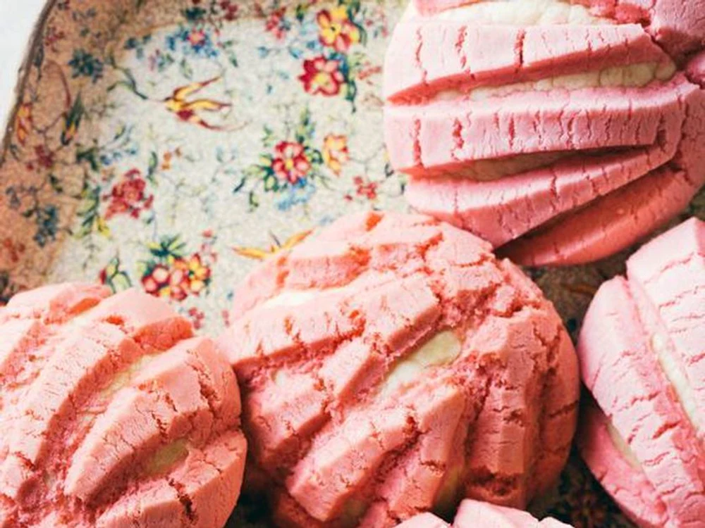 
    Cum faci conchas, ruloul tradiţional mexican de pâine dulce  