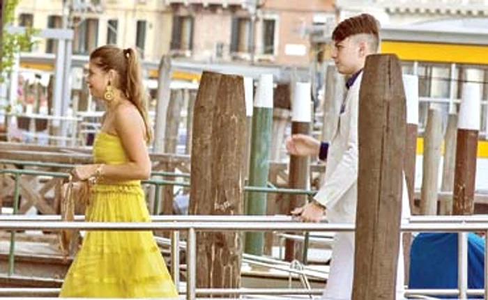 
    Sorana a venit  la nunta Anei cu  Bastian însoţită de  fratele ei, MihneaFoto: Gettyimages  