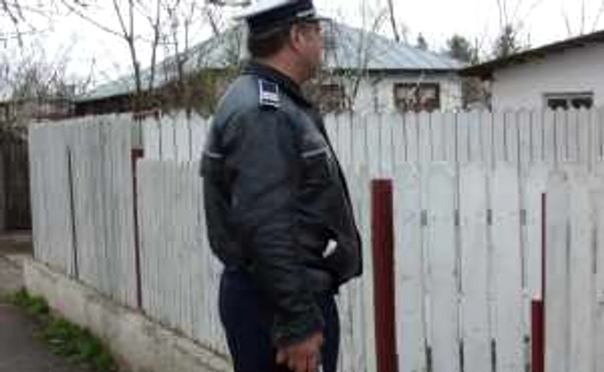 Politistul a folosit armamentul din dotare
