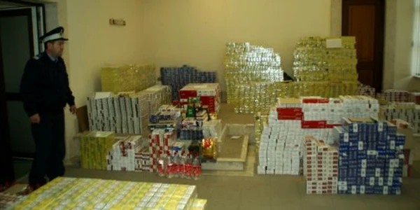 O parte din marfa confiscată de polițiști în urma celor 110 percheziții