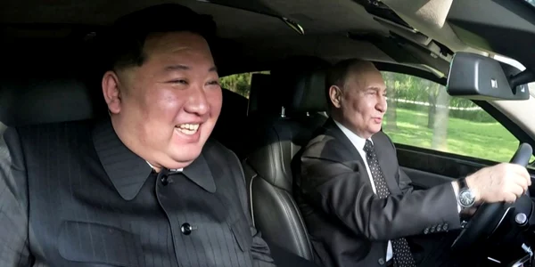 Ce detaliu din mașina primită de Kim Jong Un de la Putin l ar putea înfuria pe dictatorul nord coreean jpg