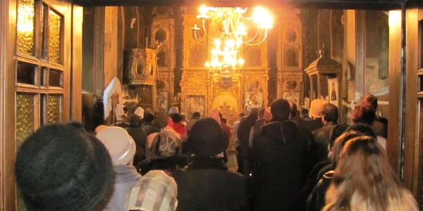 rascoala biserica