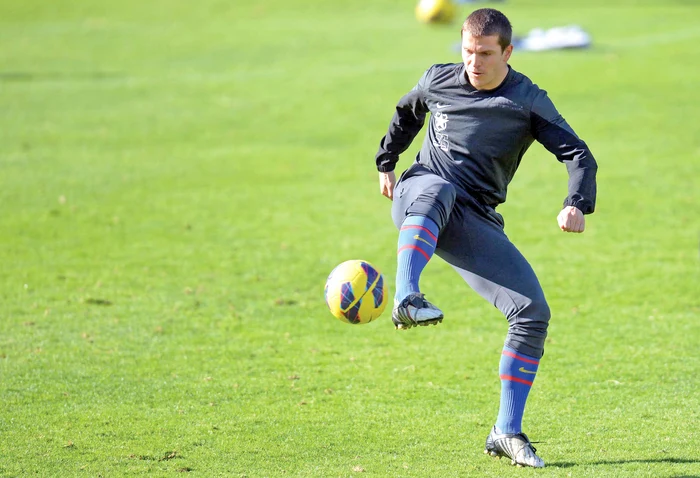 
    Bourceanu a mai jucat de  două ori la Steaua, dar  de data aceasta poate  fi dat afară înainte de  începerea campionatului   