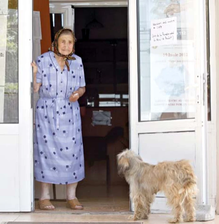 Ieri după-amiază, singurul locuitor cu drept de vot din satul Bădila s-a prezentat la urne