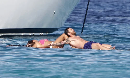 lionel messi si nevasta hepta 2491238 jpeg