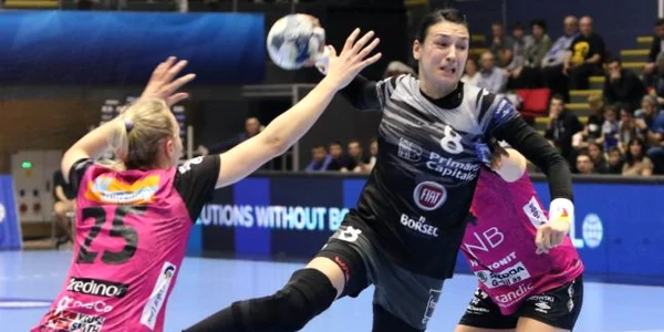 Cristina Neagu de la CSM Bucuresti lupta sa inscrie in meciul de handbal feminin contra echipei Vipers Kristiansand contand pentru Liga Campionilor disputat la Sala Polivalenta din Bucuresti sambata 7 matie 2020. GEORGE FILIP / MEDIAFAX FOTO