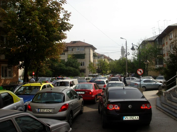 În Focşani sunt peste 50.000 de autoturisme FOTO: Ştefan Borcea