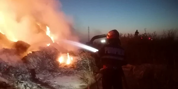 calarasi incendiu la statia de deseuri ulmeni foto isu calarasi