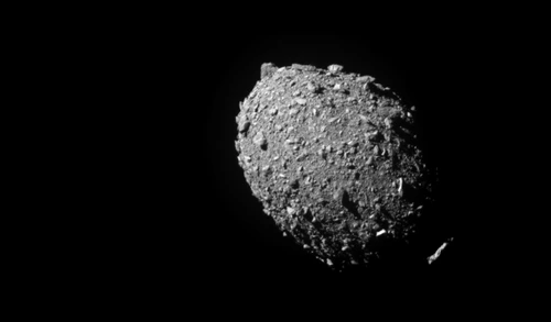 Momentul în care vehiculul spațial lovește asteroidul FOTO NASA