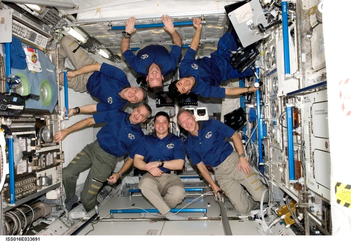 Condiţiile de mediu deprimante pe Pământ sunt cele care creează probleme şi astronauţilor FOTO NASA