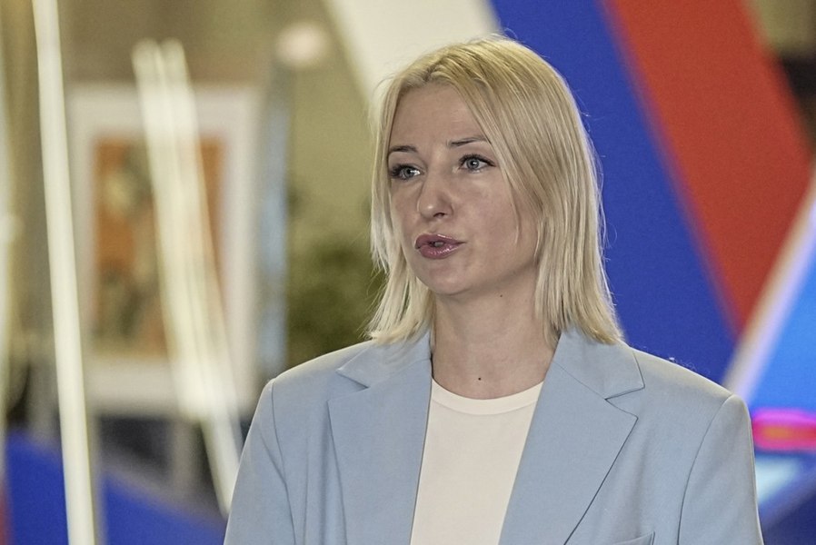 Fosta jurnalistă care a îndrăznit să candideze împotriva lui Putin a fost reținută la scurt timp după înființarea unui partid