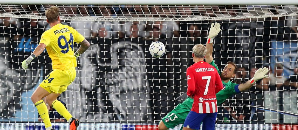 Fază ireală în Lazio - Atletico Madrid. Portarul a marcat decisiv la ultima fază a meciului