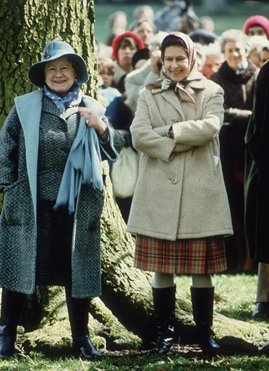 2 regina mama regina elisabeta jpg jpeg