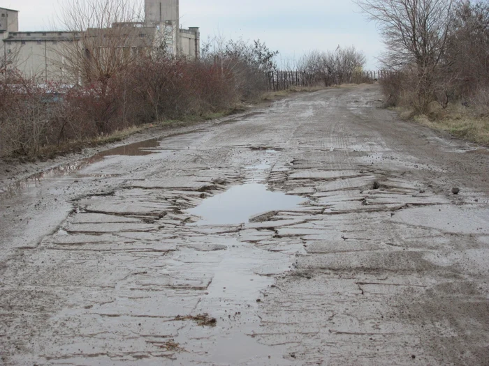 Centura Alexandriei nu a fost niciodată reabilitată foto: Claudiu Dumitrache