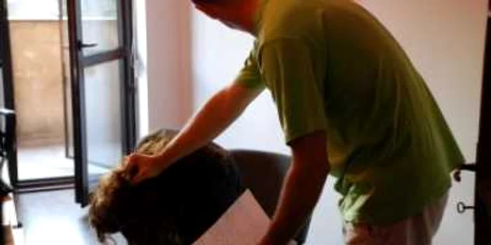 Bărbatul şi-a lovit soţia timp de câteva zile, în reprize, foto Ciprian Dragomir