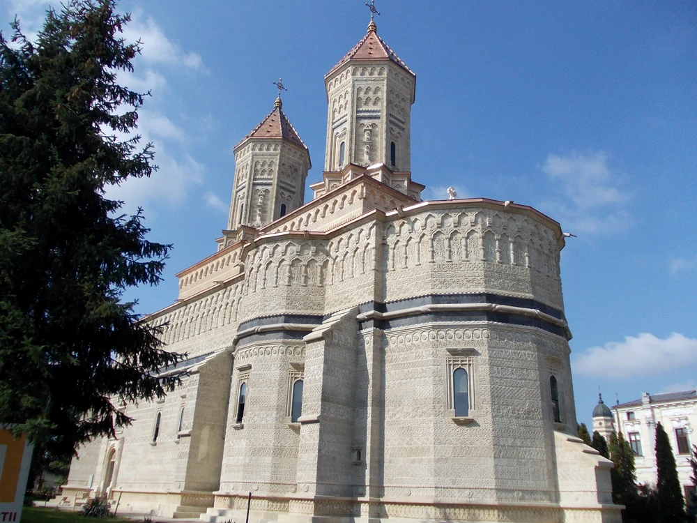 Biserica „Sfinții Trei Ierarhi” FOTO Arhivă