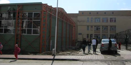 Program redus la sala de sport a Şcolii "Ion Creangă" Suceava pe timp de iarnă