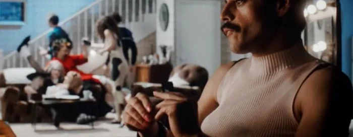 Rami Malek, în rolul lui Freddie Mercury în timpul filmărilor pentru clipul „I Want to Break Free“ FOTO CNN
