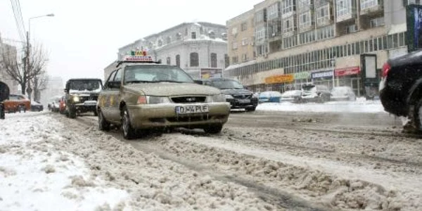 În acest moment şapte drumuri sunt încă blocate 