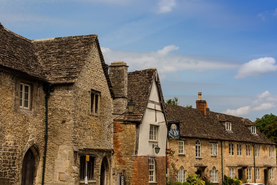 Evadare în trecut: satul englez unde timpul s-a oprit în loc. A servit drept platou de filmare pentru Harry Potter