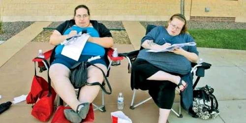 Alimentaţia bogată în grăsimi şi sedentarismul sunt principalele cauze ale obezităţii