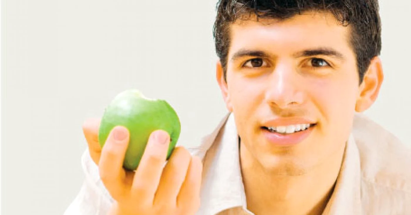 Fructele bogate în vitamina C ajută la fixarea fierului în organism