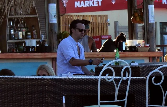 Actorul şi-a verificat continuu telefonul