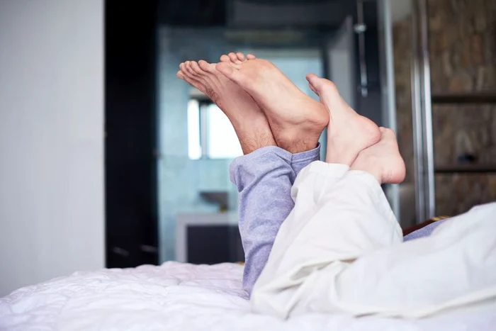 
    Cuplurile japoneze cred că dormitul separat le ferește de divorț @shutterstockclickpentrufemei.ro  