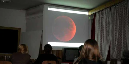 Eclipsa totală de lună văzută de la Observatorul Astronomic Cluj