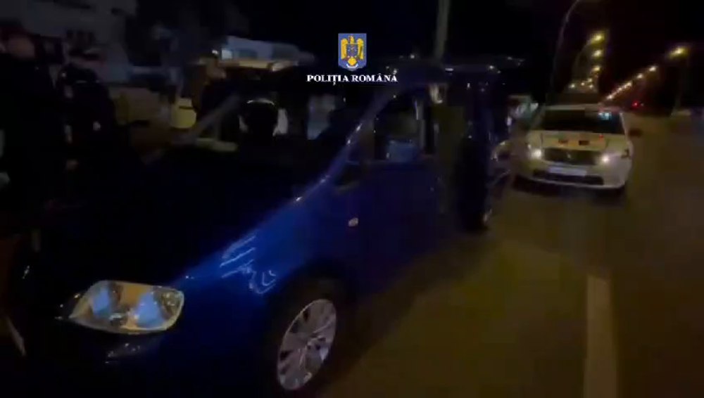 Droguri aruncate pe geamul mașinii pe un bulevard din Galați. Șoferul, testat pozitiv VIDEO 