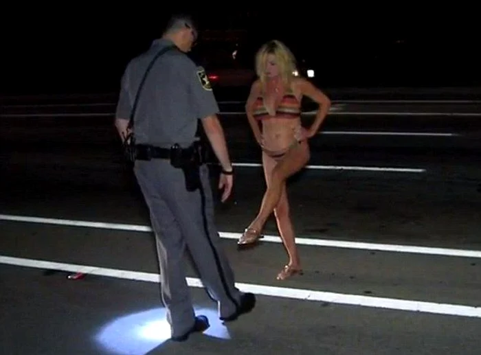 
    Momentul în care Patricia a fost prinsă de polițiști  