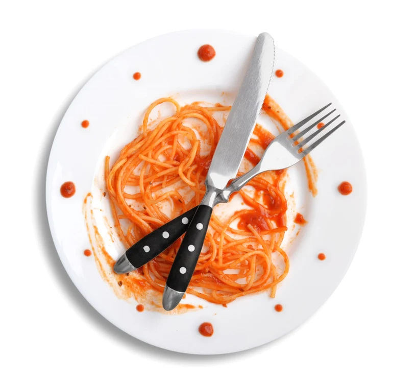 Mesele neregulate dereglează ritmul circadian şi au un impact negativ asupra stării de spirit FOTO Shutterstock
