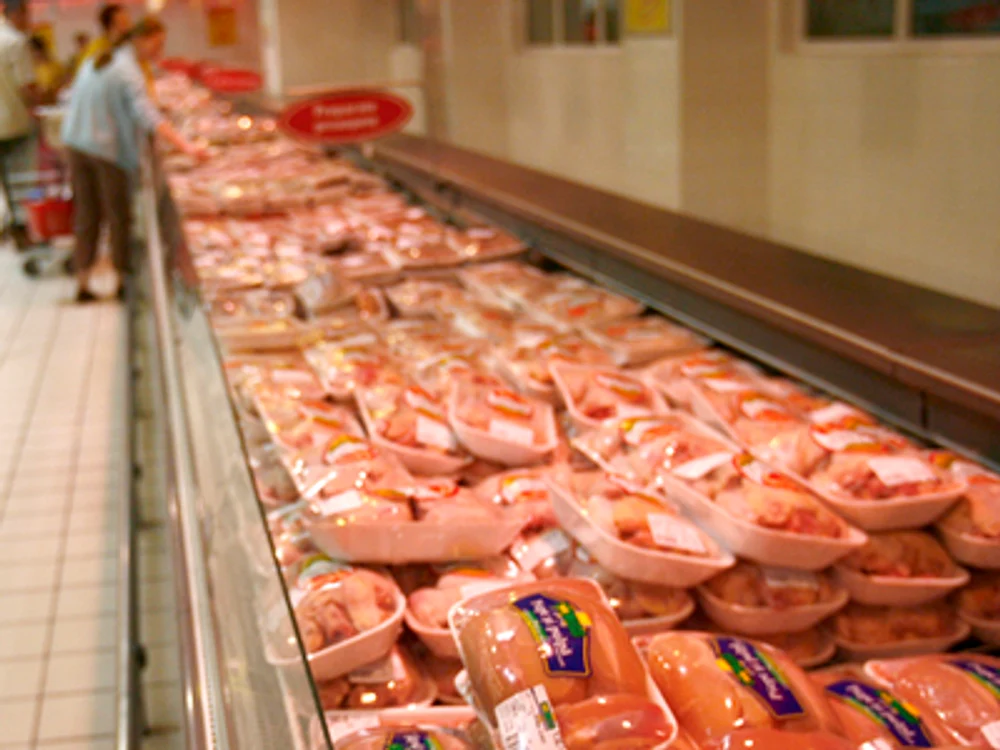 150 de tone de carne de pasăre, confiscate FOTO Adevărul