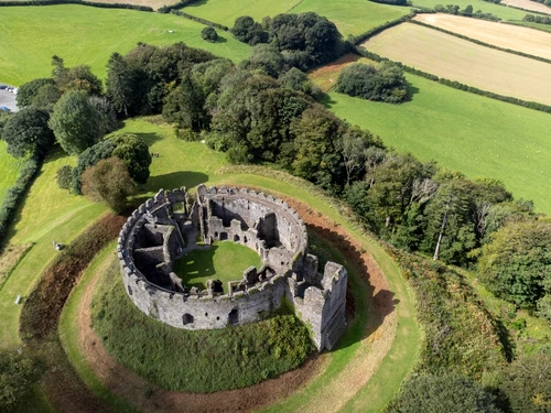 Castelul Restormel de lângă Bodmin Cornwall FOTO Shutterstock