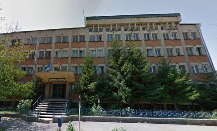Un angajat al Poliţiei Hunedoara a făcut infarct.