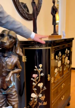 Cât costă locuința-muzeu scoasă la vânzare în Constanța / foto: captura video