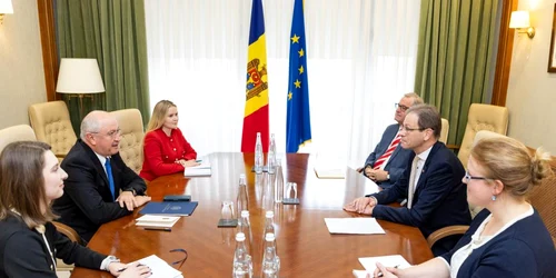 Alexandru Munteanu Hubert Knirsch FOTO Gov md jpg