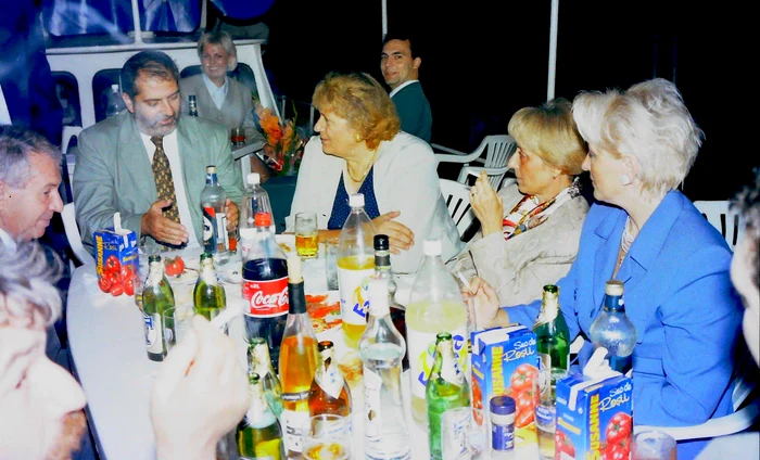 Primarul Gheorghe Ciuhandu și marea campioană Iolanda Balaș Soter FOTO Ecluze pe Bega