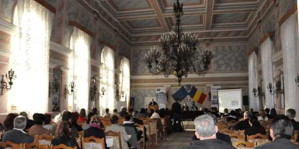 Fundaţia Naţională a Tinerilor Manageri 
